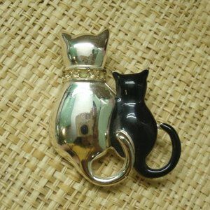 Vintage Mom Cat & Kitten Pin with sets